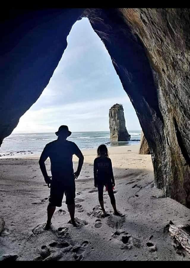 The Hole In The Rock Yurt Hotel Cape Foulwind Bagian luar foto