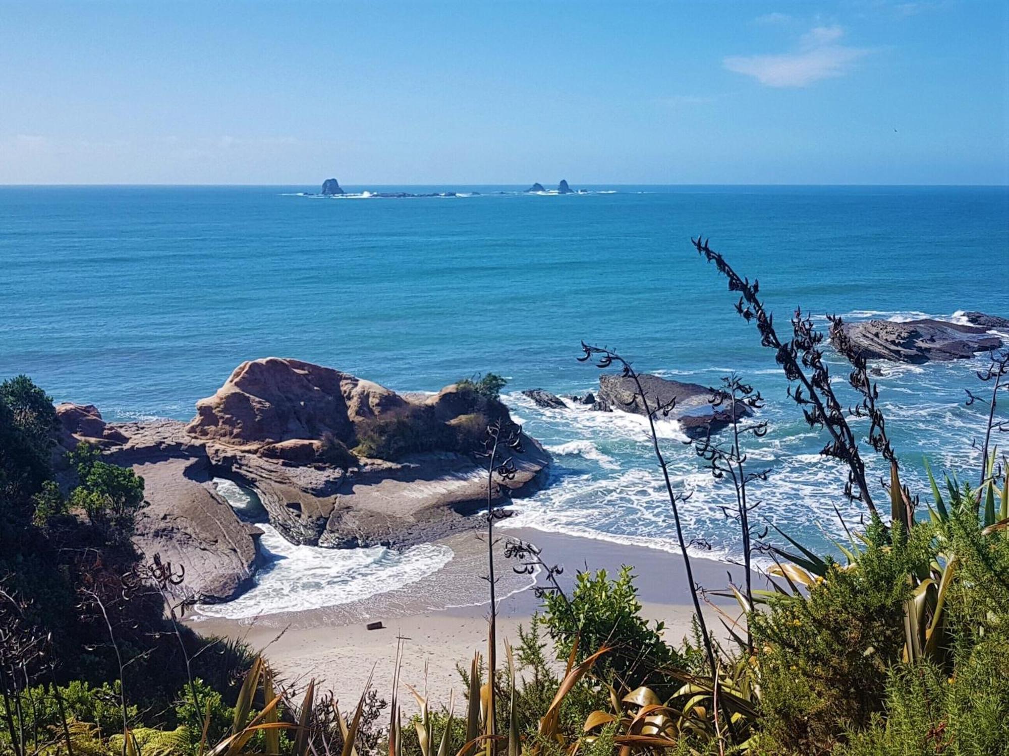 The Hole In The Rock Yurt Hotel Cape Foulwind Bagian luar foto
