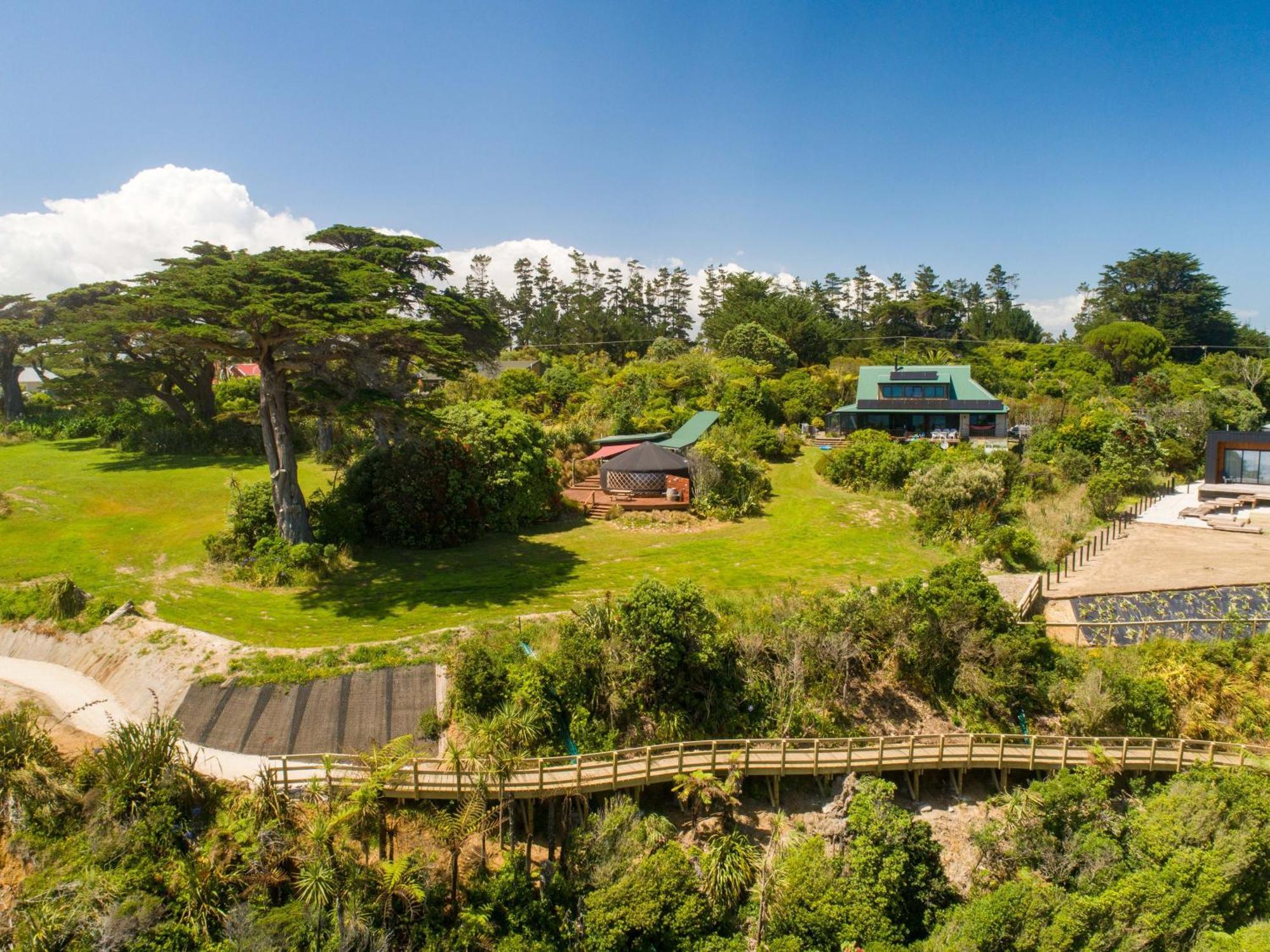 The Hole In The Rock Yurt Hotel Cape Foulwind Bagian luar foto